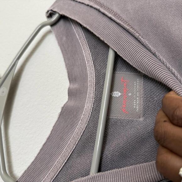 Free People movement Oversize Crewneck Sweatshirt with Pockets - Picture 4 of 5